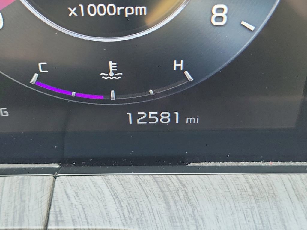 Used 2023 Kia Telluride SX image 29