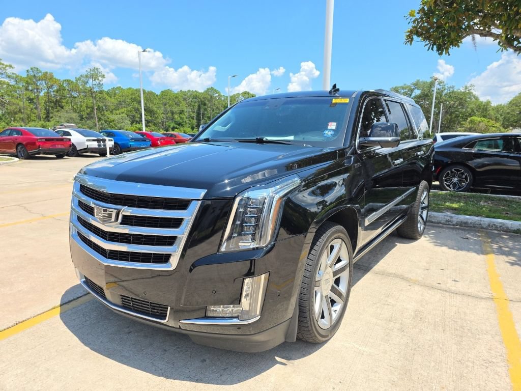 Used 2019 Cadillac Escalade Premium Luxury RWD image 1
