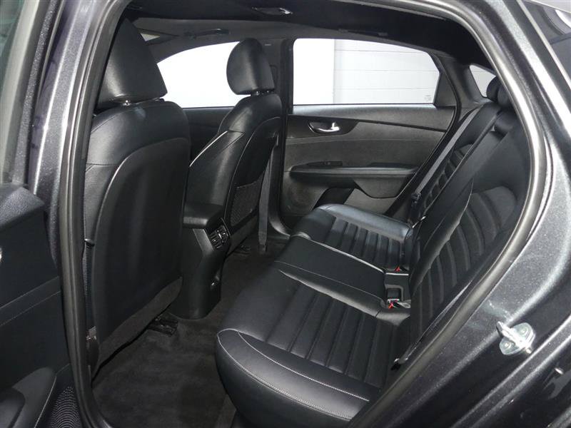 Used 2023 Kia Forte GT-Line w/ GT-Line Premium Package FWD image 27