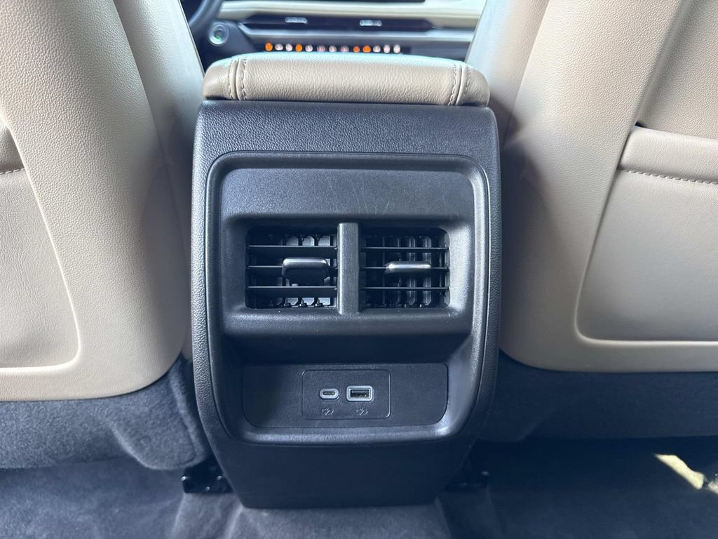 Certified 2024 Cadillac XT4 Premium Luxury w/ Active Safety Package FWD image 16
