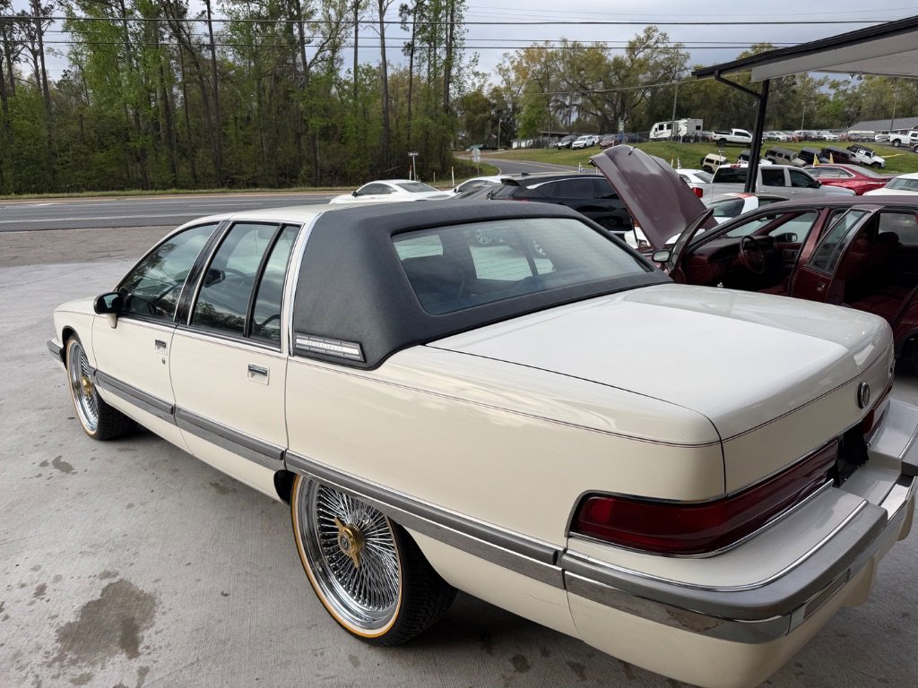 Used 1993 Buick Roadmaster Base image 5