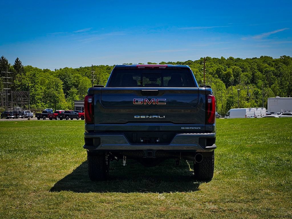 New 2026 GMC Sierra 2500 Denali w/ Denali Reserve Package AWD/4WD image 5