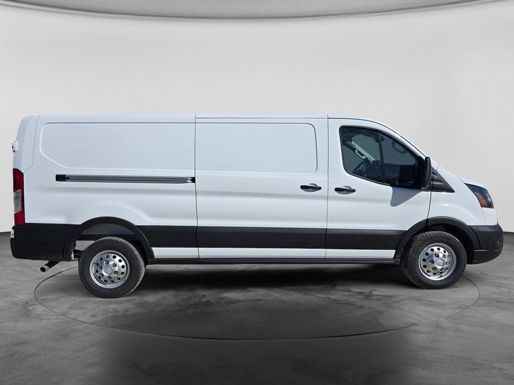 New 2026 Ford Transit 250 148 Medium Roof w/ Load Area Protection Package RWD image 9