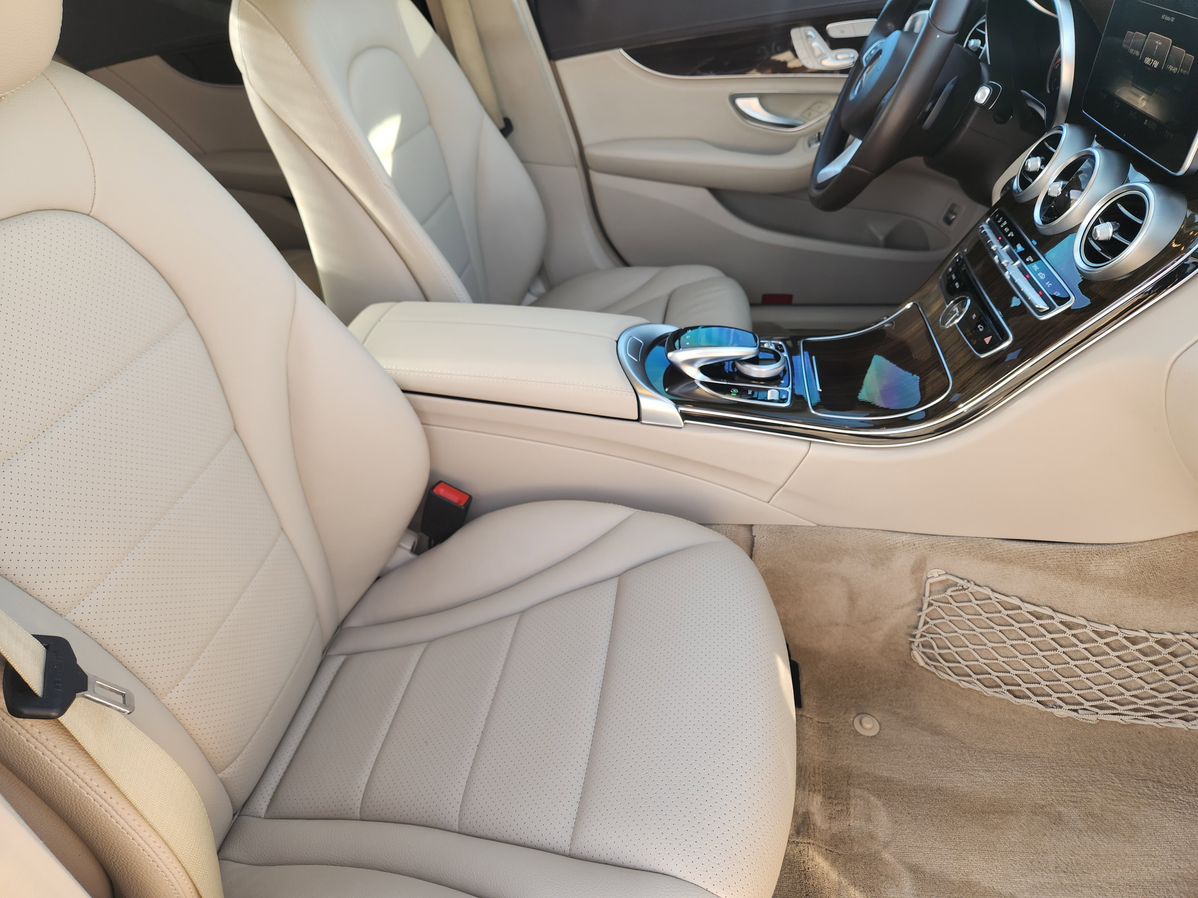 Used 2015 Mercedes-Benz C 300 4MATIC Sedan image 14