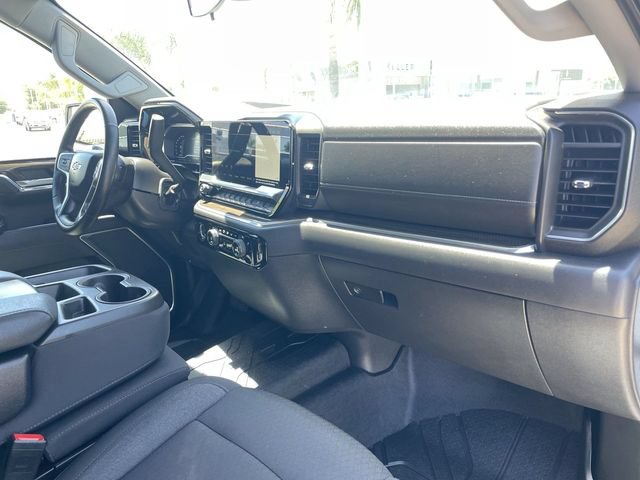 Used 2023 Chevrolet Silverado 1500 LT AWD/4WD image 28