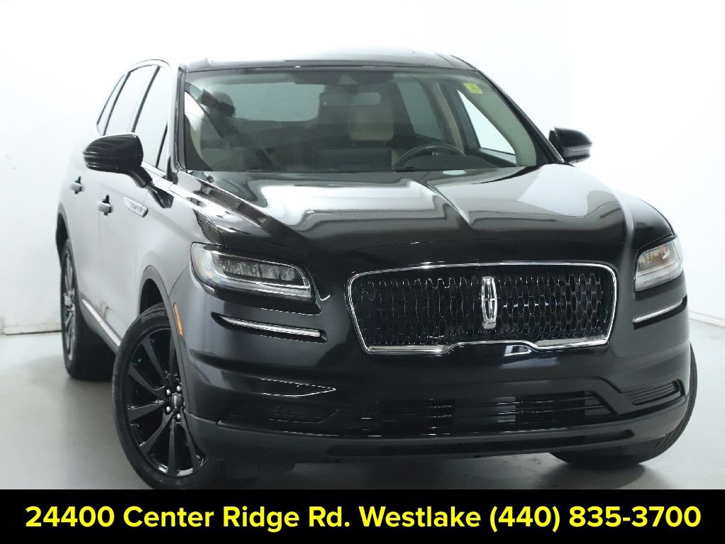 Used 2023 Lincoln Nautilus Reserve w/ Monochromatic Package AWD/4WD image 2