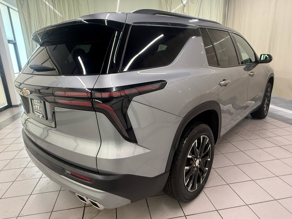 Certified 2025 Chevrolet Traverse LT w/ Sun and Wheel Package image 5