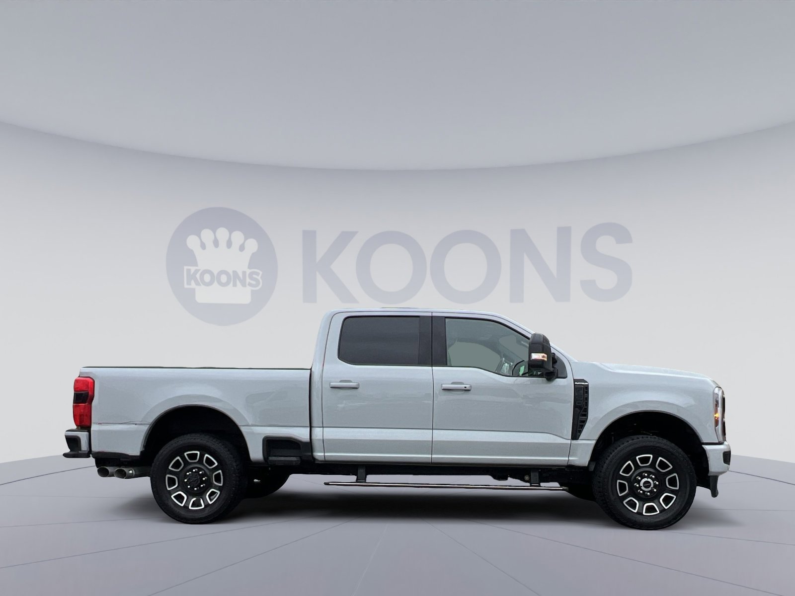 Used 2025 Ford F350 Platinum image 7
