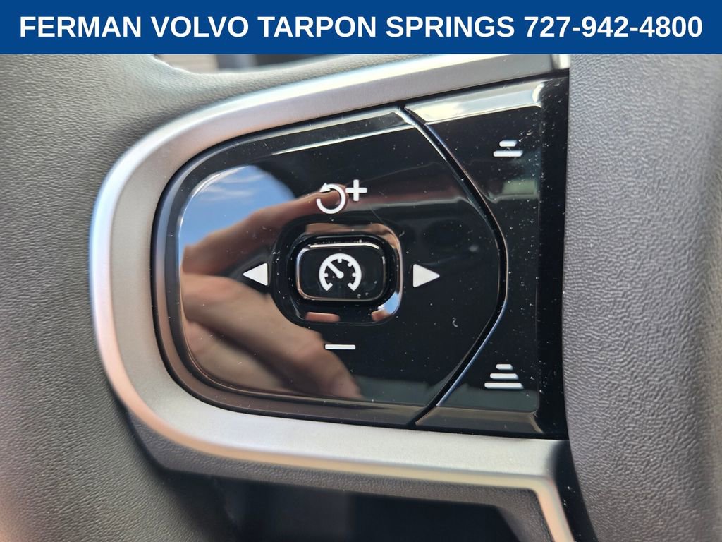 New 2026 Volvo XC90 B6 Plus w/ Protection Package Premier image 30