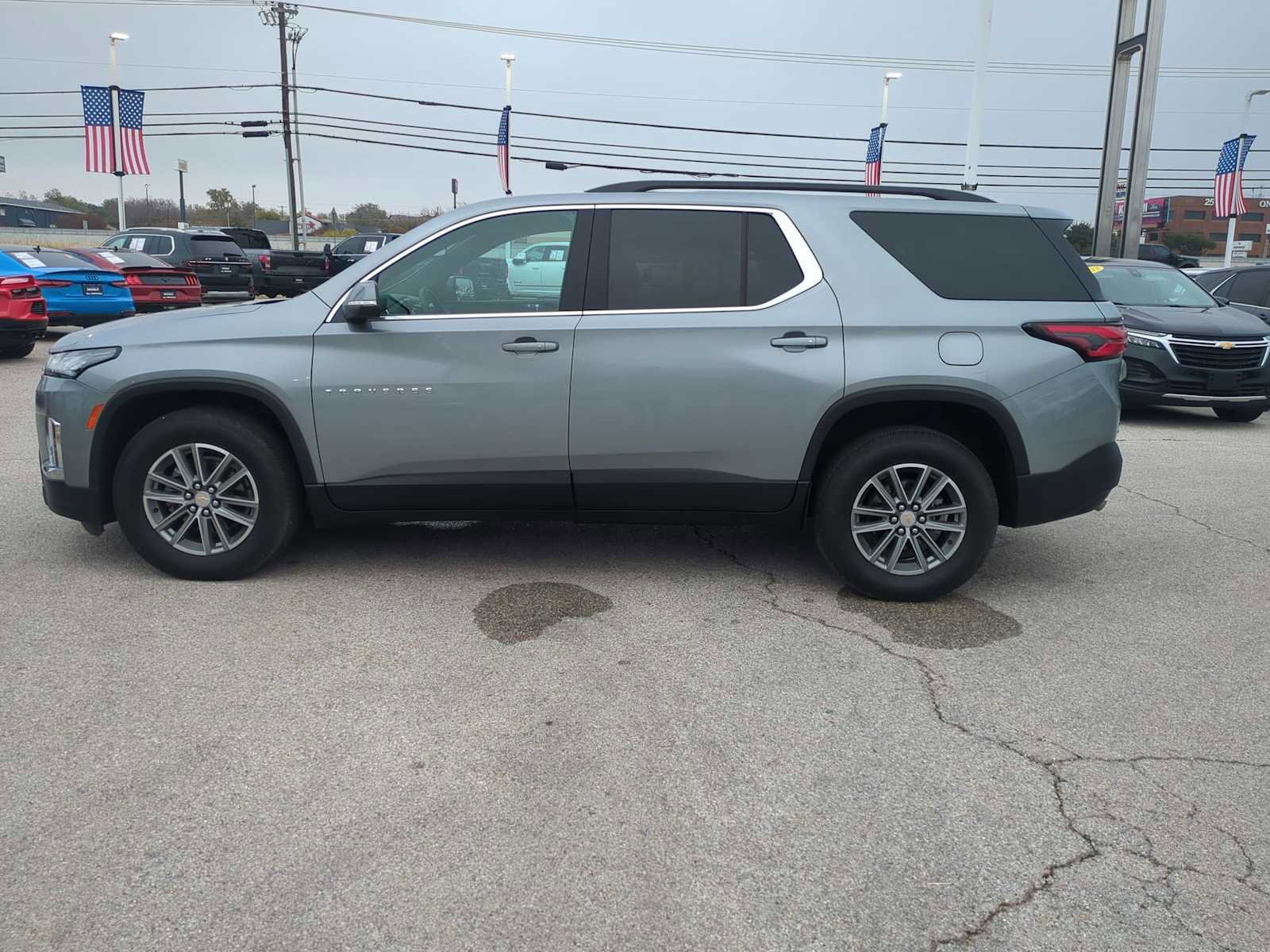 Used 2024 Chevrolet Traverse LT image 5