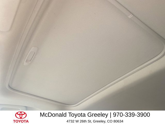 Used 2023 Toyota Sienna XLE FWD image 22