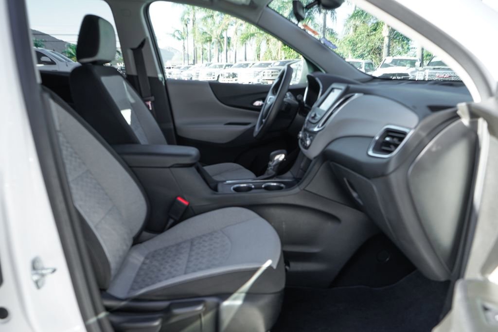 Used 2022 Chevrolet Equinox LS w/ LS Convenience Package FWD image 36