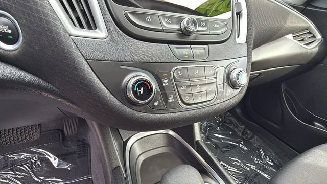 Used 2022 Chevrolet Malibu LT image 14