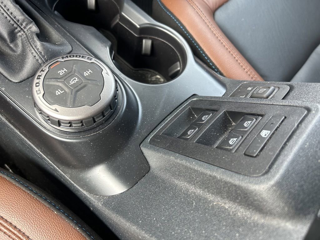 Used 2024 Ford Bronco Outer Banks AWD/4WD image 31