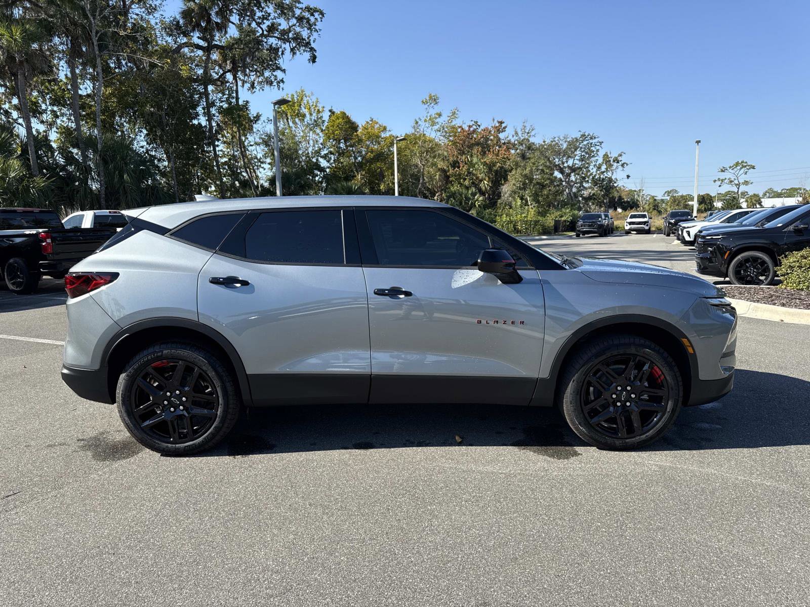 New 2025 Chevrolet Blazer LT w/ Redline Edition image 2