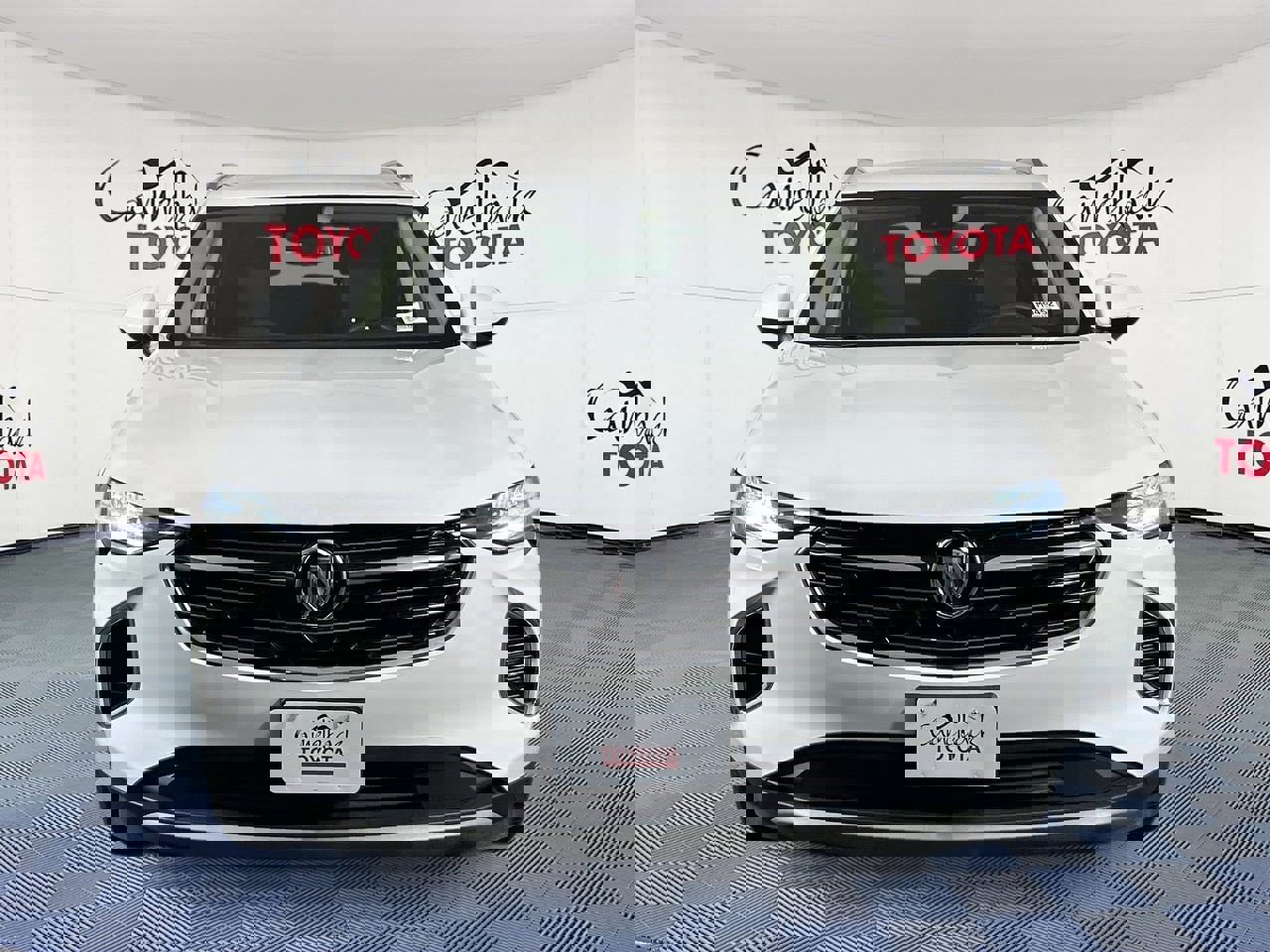 Used 2022 Buick Envision Preferred w/ Safety Package image 2