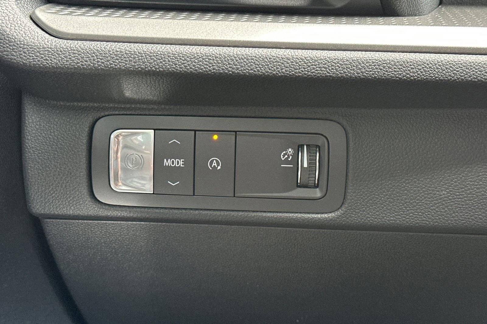 New 2025 Chevrolet Traverse LT w/ Enhanced Driving Package FWD image 32