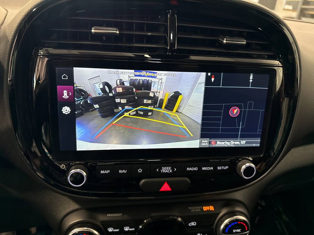 Used 2024 Kia Soul GT-Line w/ GT-Line Technology Package FWD image 21