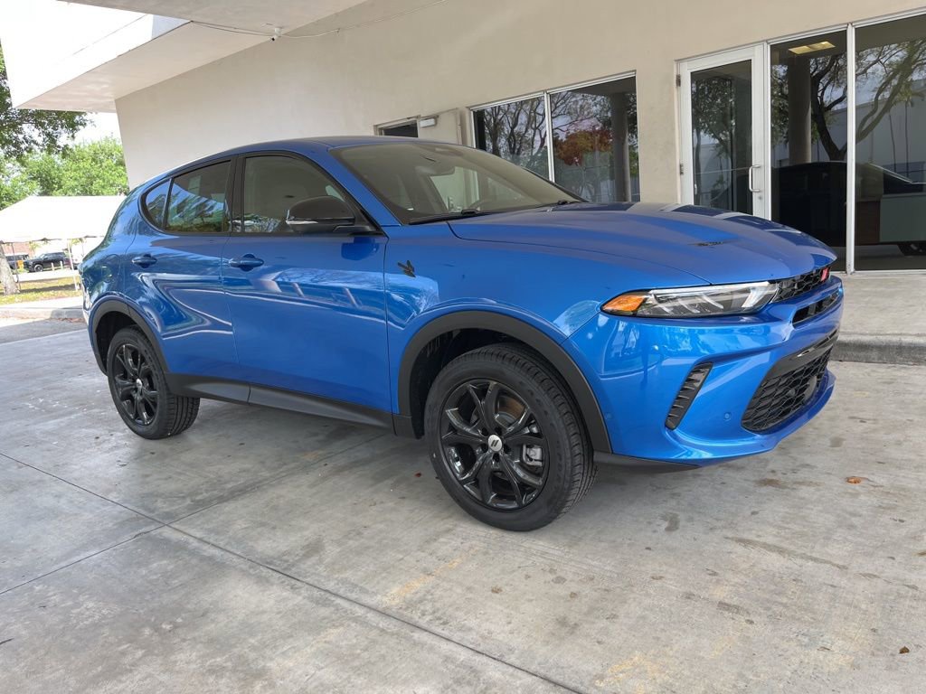 New 2024 Dodge Hornet GT w/ Tech Pack w/o Parking image 2