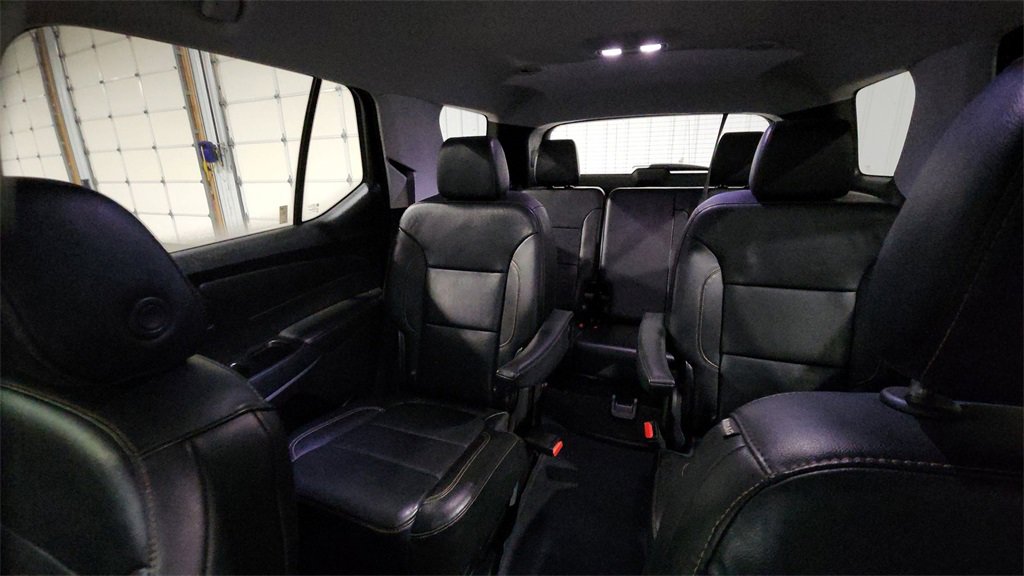 Used 2019 Chevrolet Traverse RS image 25
