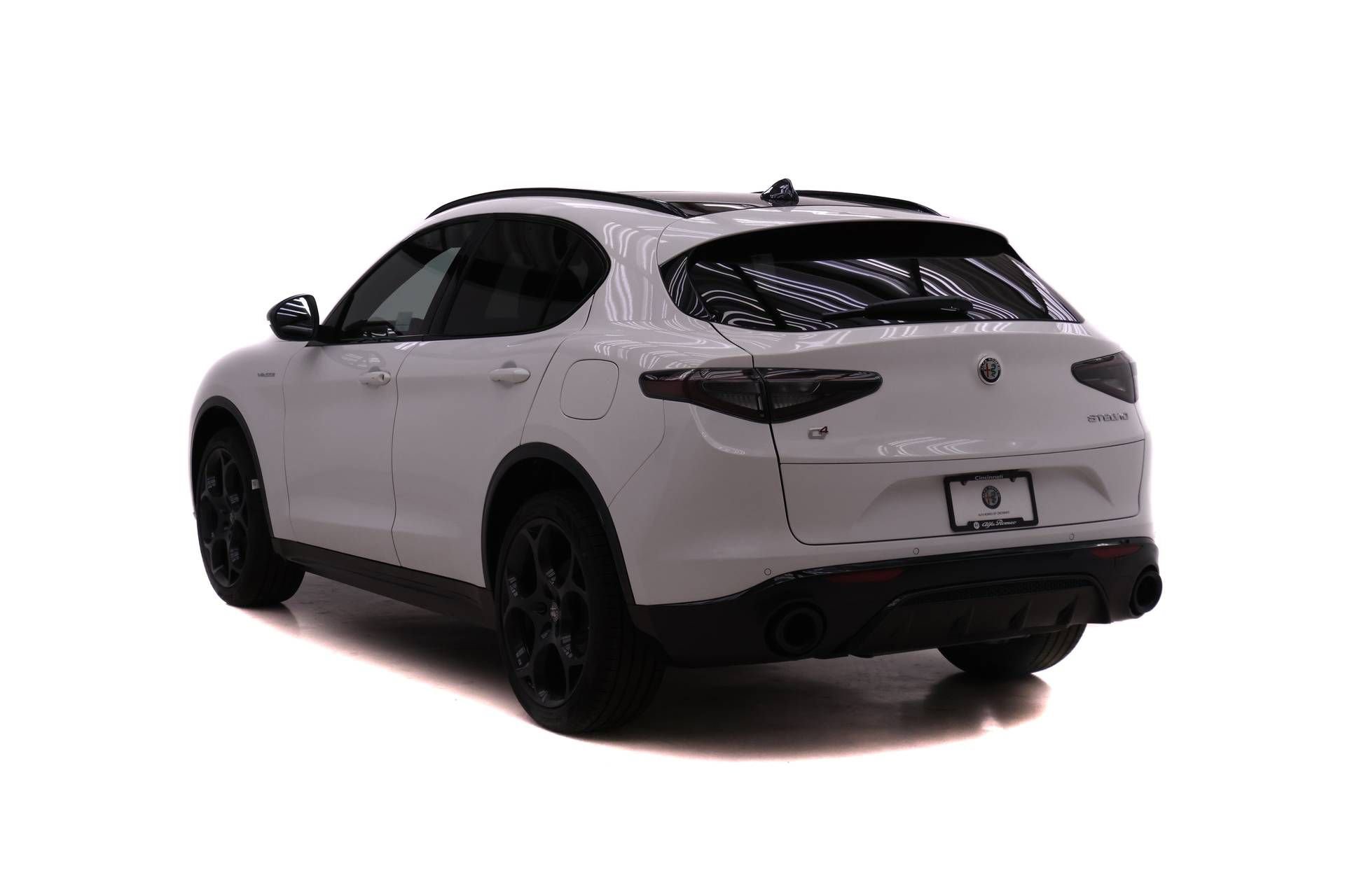 New 2026 Alfa Romeo Stelvio Sprint image 5