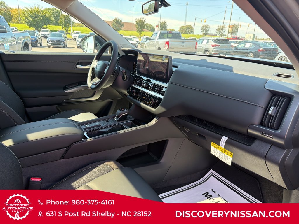 New 2026 Nissan Pathfinder SL FWD image 41