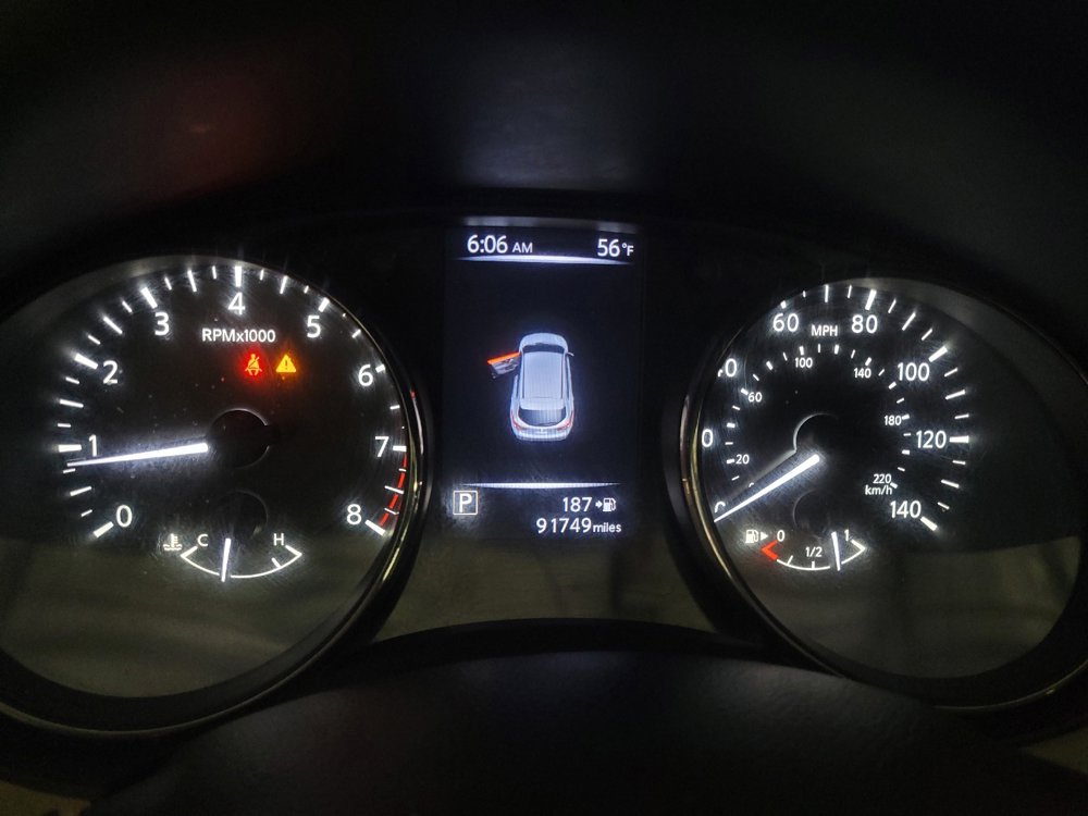 Used 2018 Nissan Rogue Sport SV AWD/4WD image 23