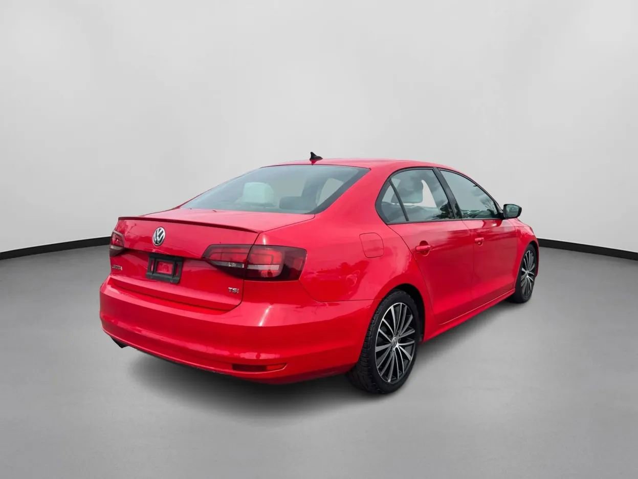 Used 2016 Volkswagen Jetta Sport FWD image 5