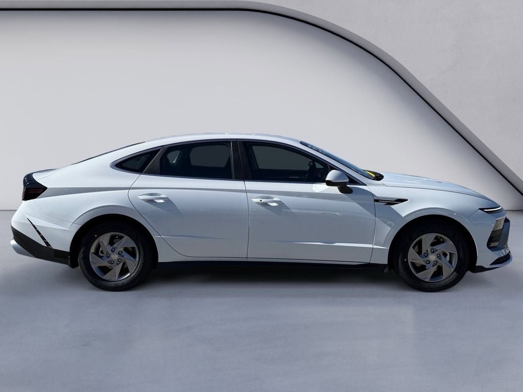 New 2026 Hyundai Sonata SE FWD image 6