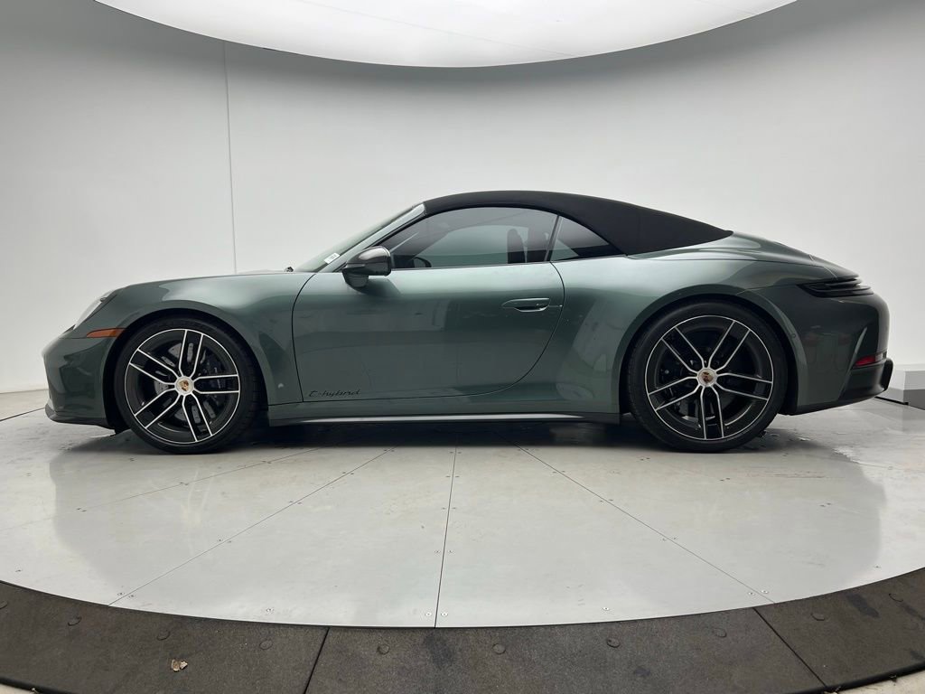 Used 2025 Porsche 911 Carrera 4 GTS image 30