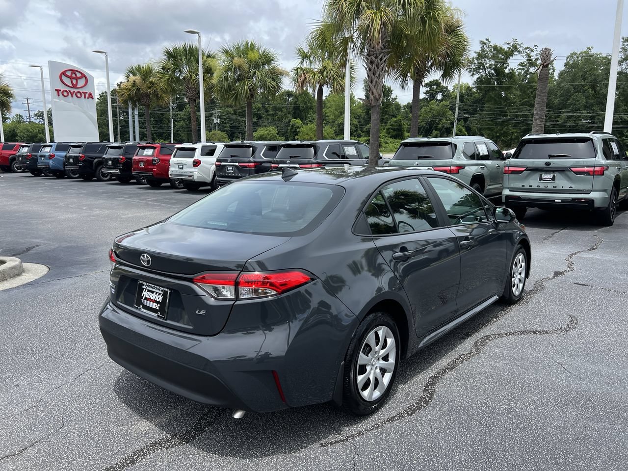 Used 2025 Toyota Corolla LE FWD image 10