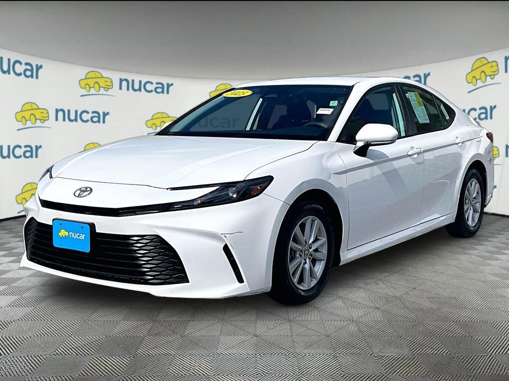 Used 2025 Toyota Camry LE FWD image 3