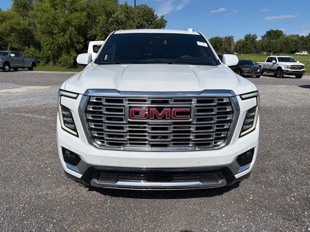 Used 2026 GMC Yukon Denali w/ Sun & Power Step Package AWD/4WD image 17