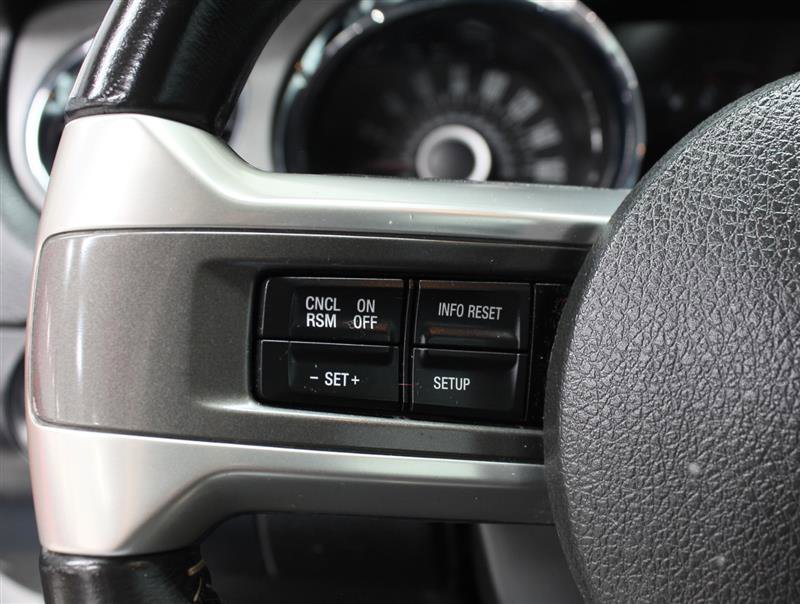 Used 2013 Ford Mustang Coupe RWD image 10