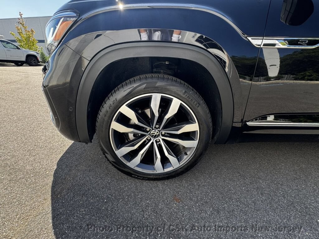 Used 2022 Volkswagen Atlas SEL Premium AWD/4WD image 17