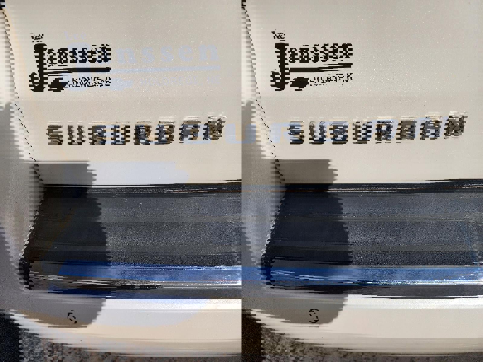 Used 2015 Chevrolet Suburban LTZ image 32