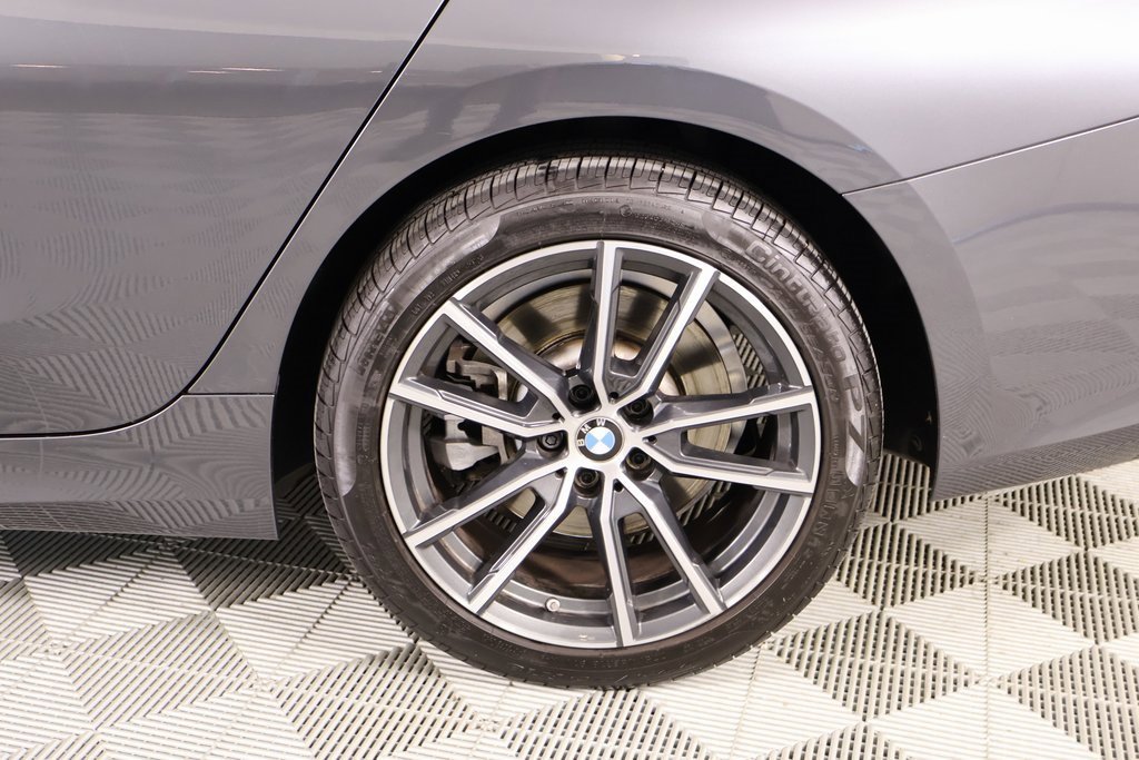 Used 2022 BMW 330i xDrive 330i xDrive w/ Driving Assistance Package image 20
