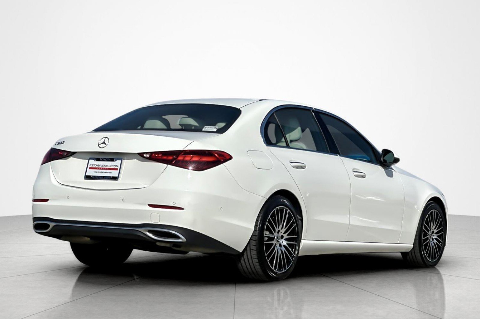 Used 2023 Mercedes-Benz C 300 Sedan image 5