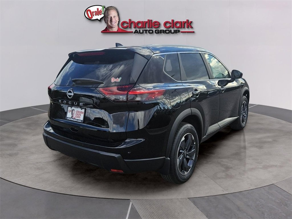 New 2026 Nissan Rogue SV w/ SV Premium Package image 7