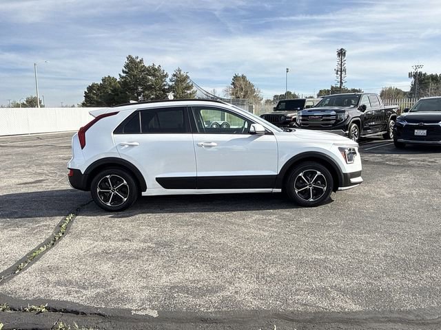 Used 2023 Kia Niro EX FWD image 38