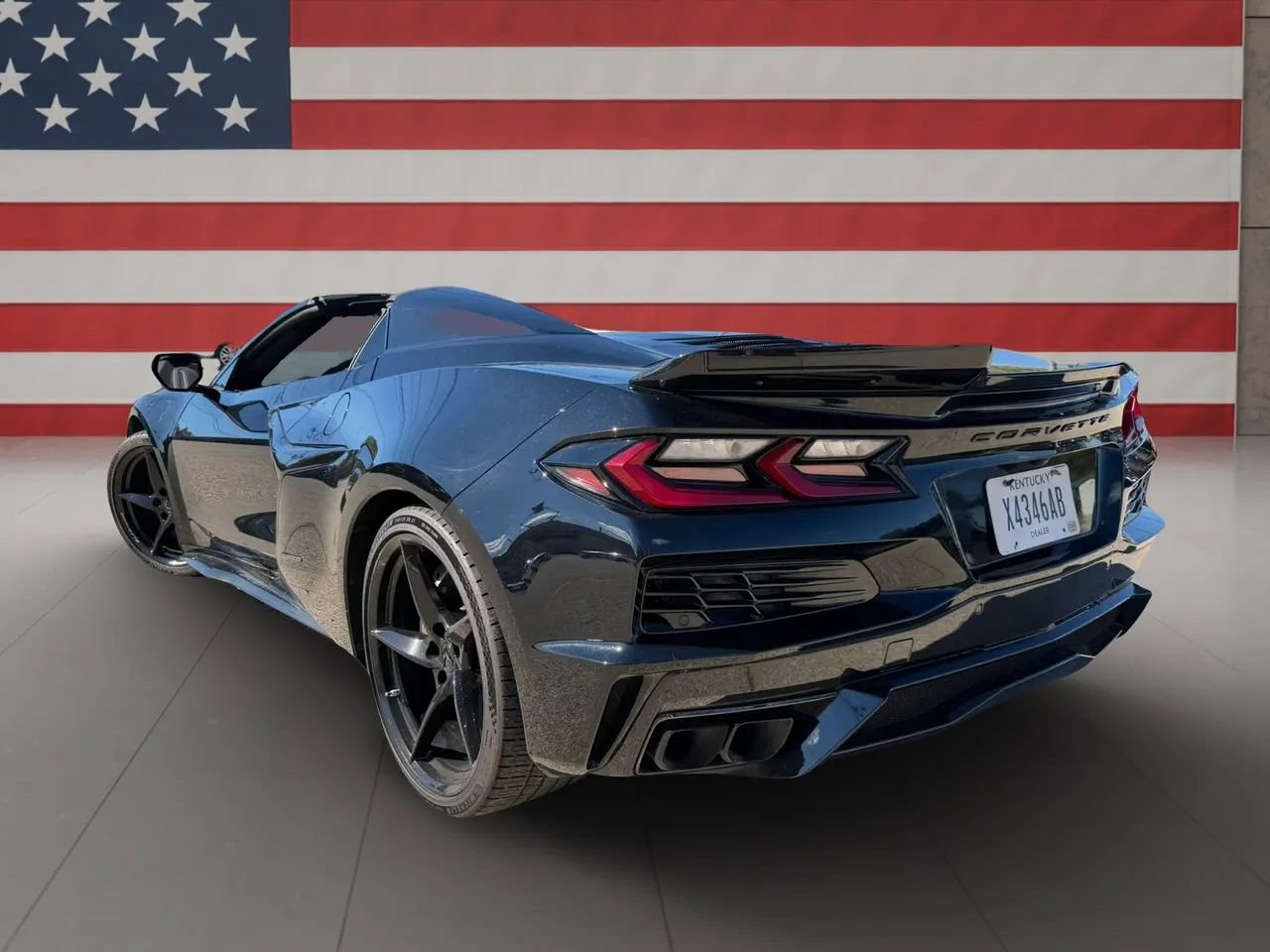Used 2025 Chevrolet Corvette E-Ray AWD/4WD image 5