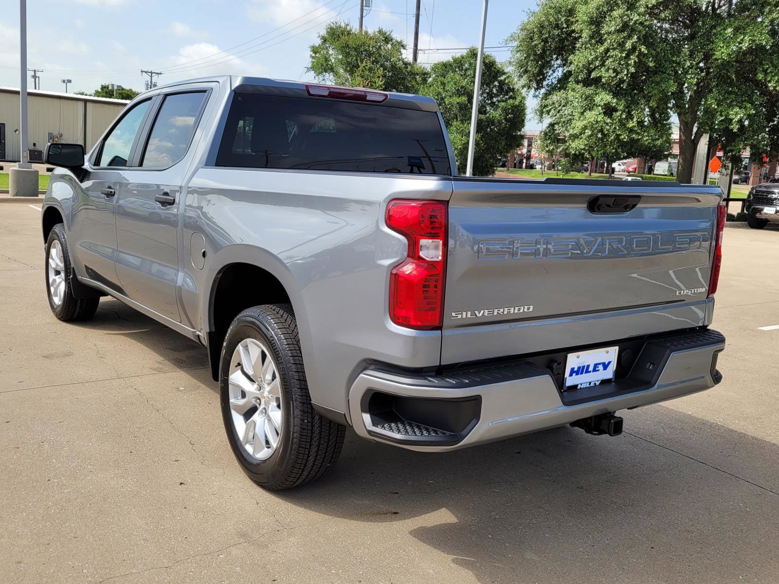 New 2026 Chevrolet Silverado 1500 Custom RWD image 3