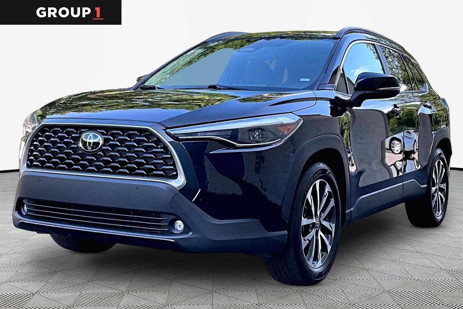 Certified 2025 Toyota Corolla Cross XLE AWD/4WD image 1