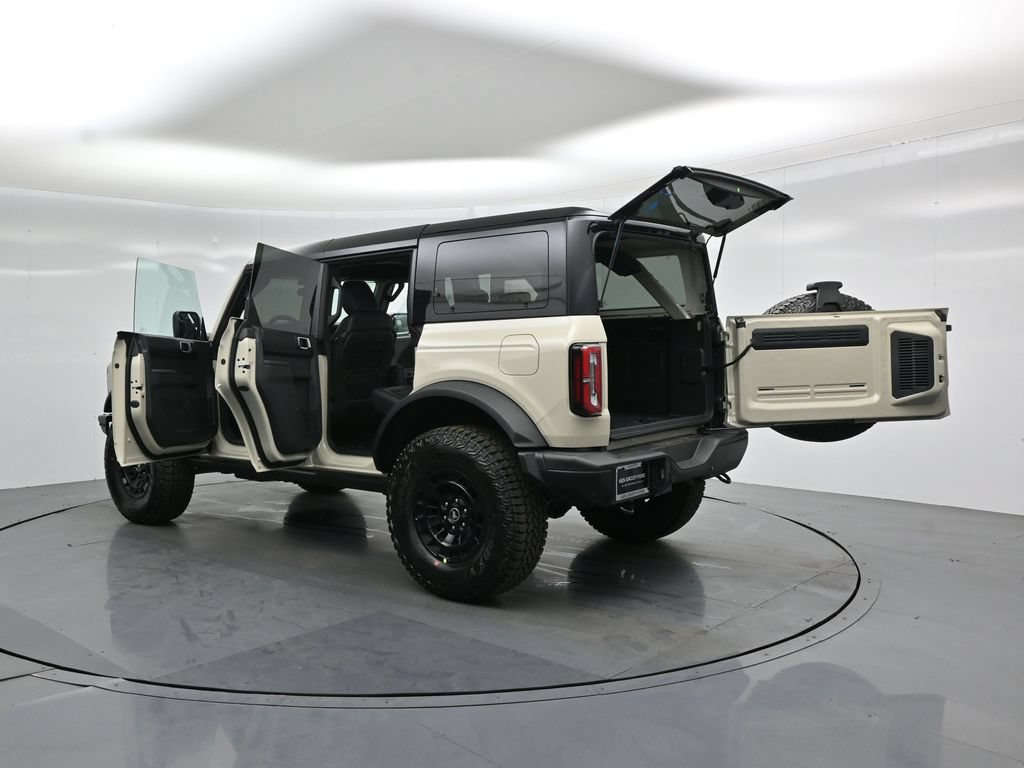 New 2026 Ford Bronco Badlands AWD/4WD image 32