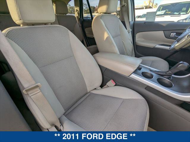 Used 2011 Ford Edge SEL image 22