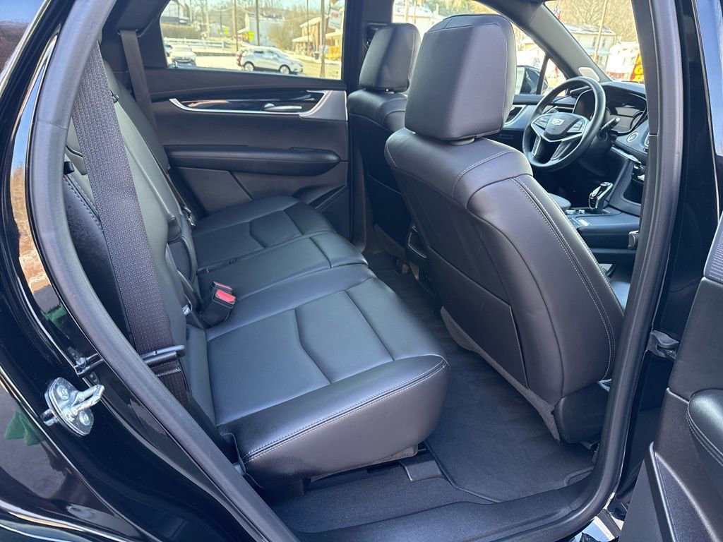 Used 2025 Cadillac XT5 Premium Luxury image 28