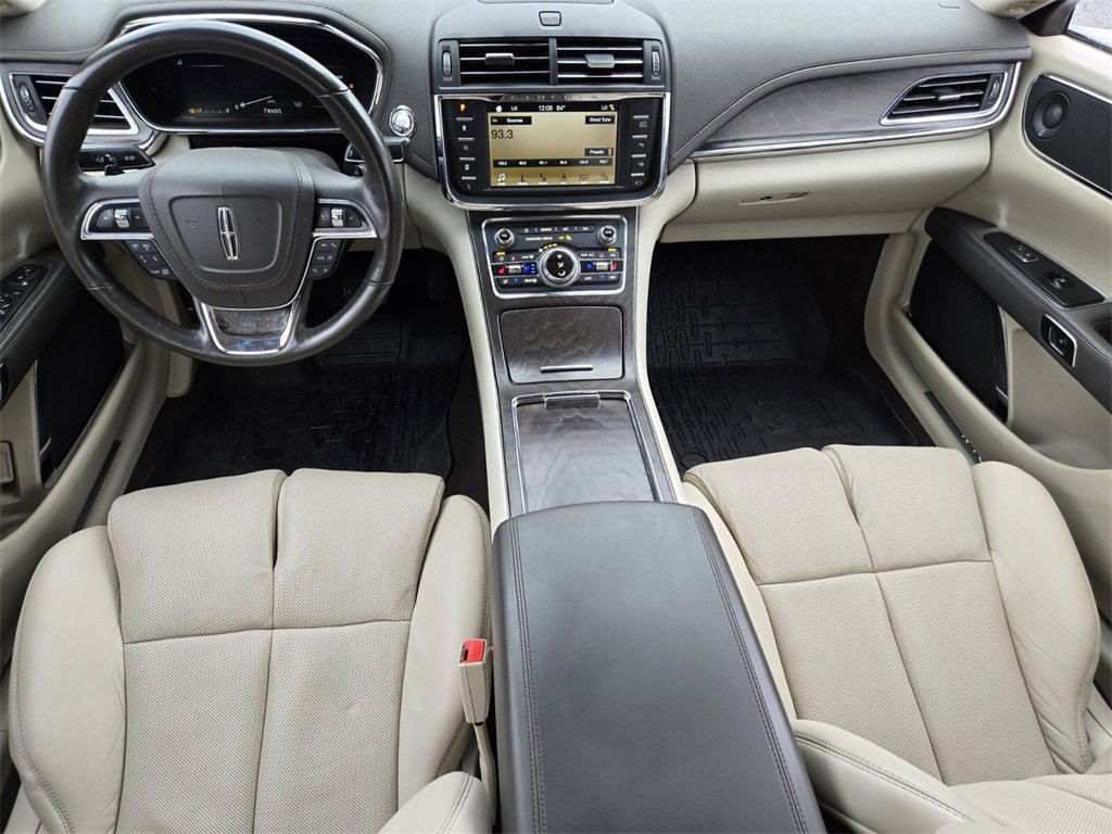 Used 2019 Lincoln Continental Reserve image 18