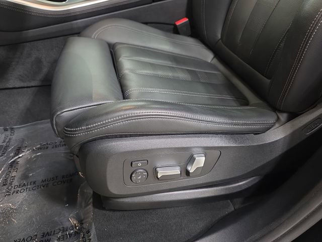 Certified 2022 BMW X5 xDrive40i w/ M Sport Package AWD/4WD image 29