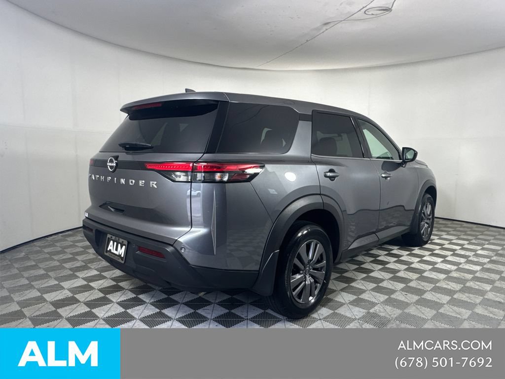 Used 2025 Nissan Pathfinder S FWD image 5
