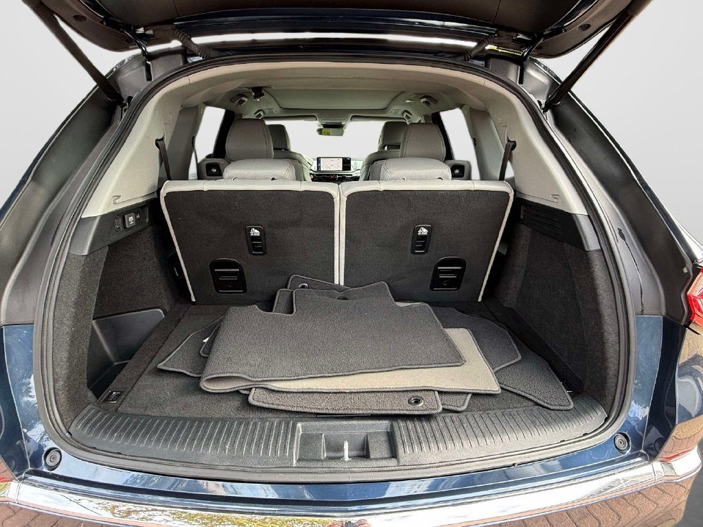 Certified 2025 Acura MDX w/ Technology Package AWD/4WD image 9